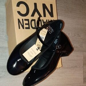 Steve Madden Glossy Black Flats